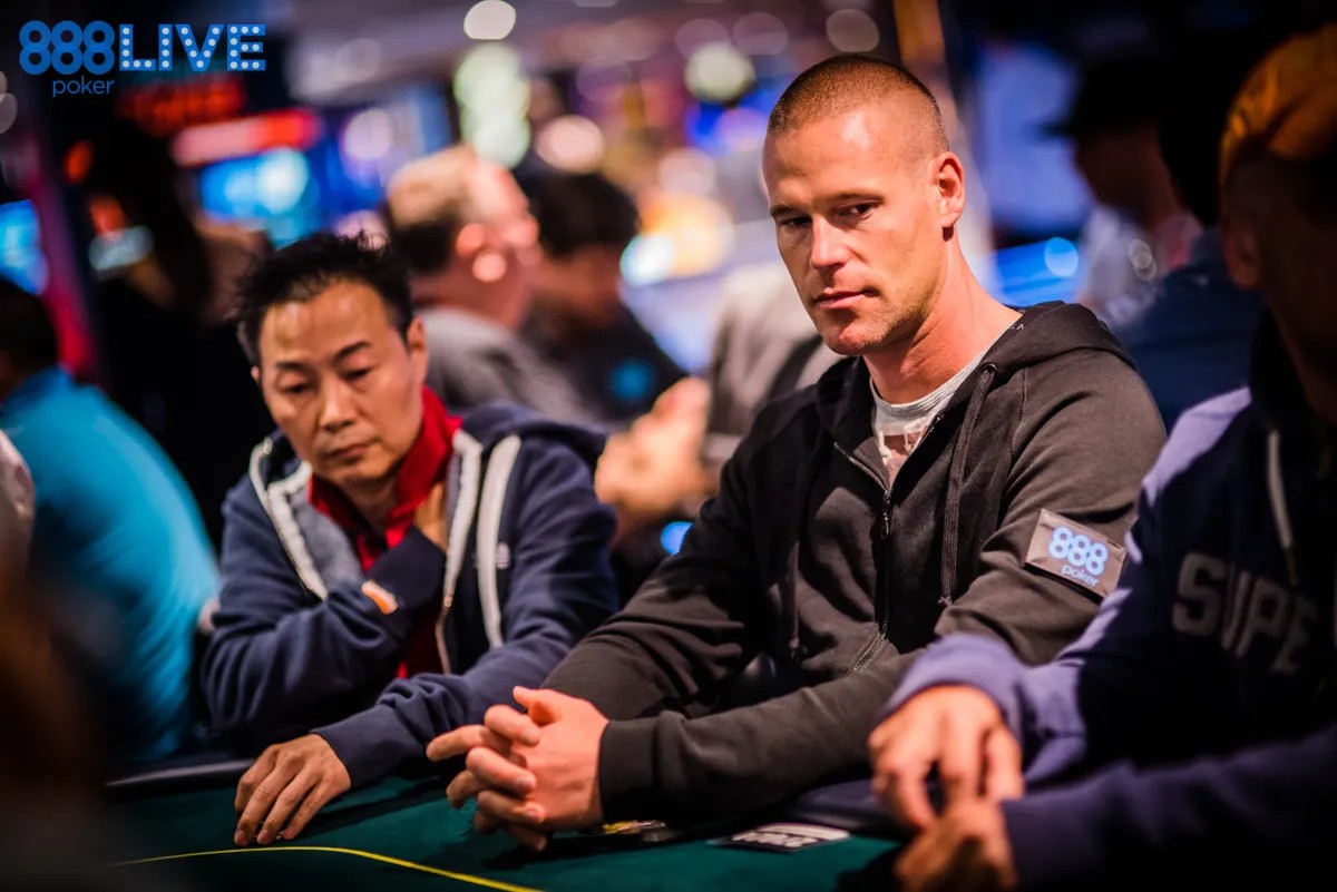 Patrik Antonius foto