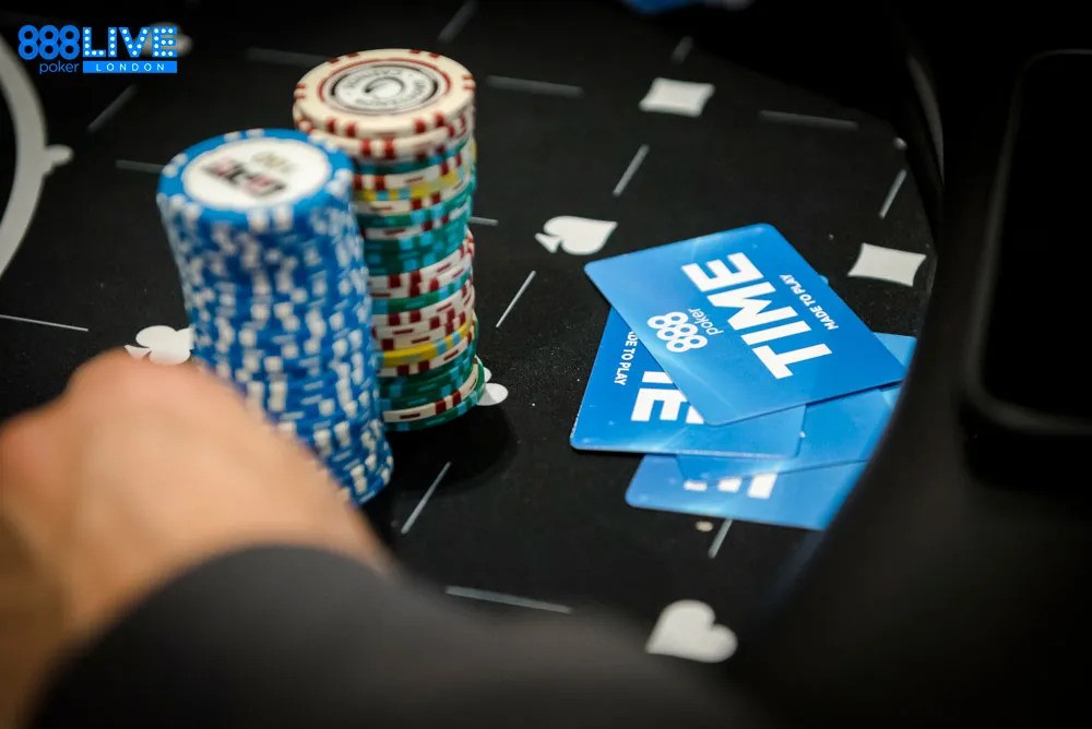 Cum afectează vârsta jocul tău de poker - Gestionarea Timpului